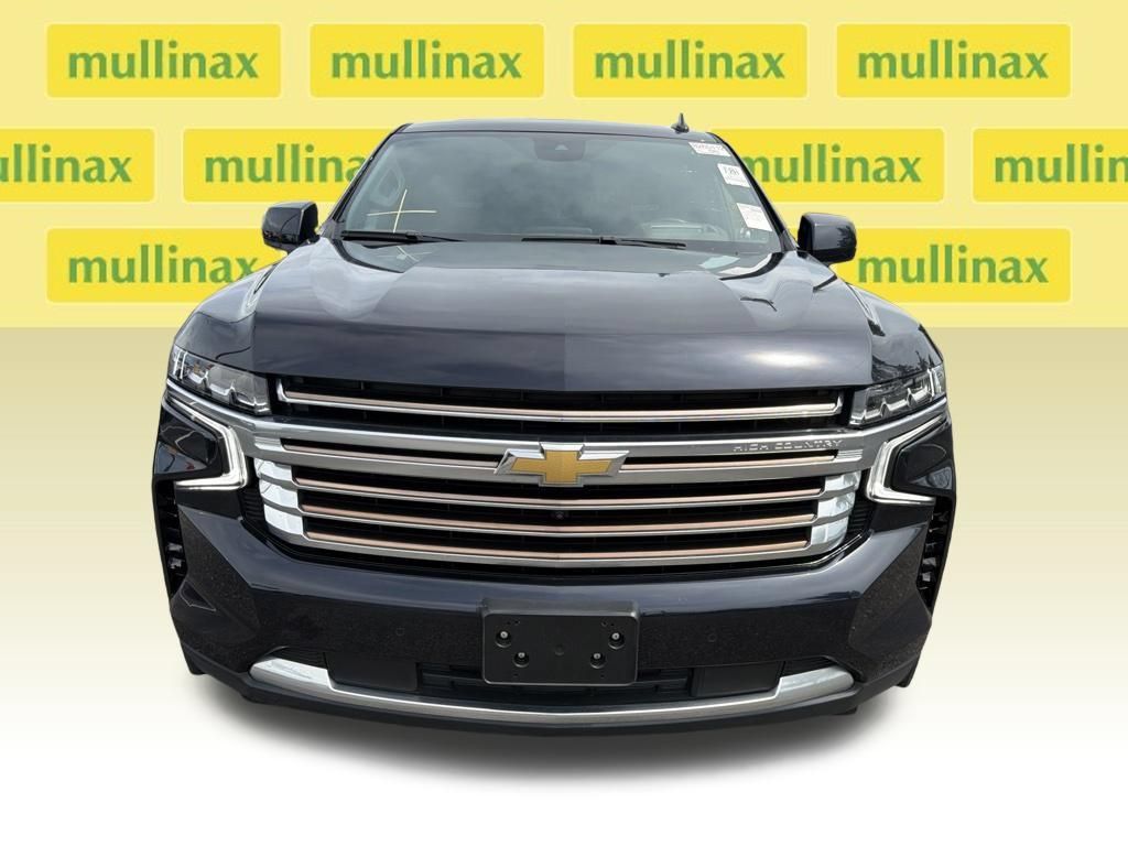 Used 2023 Chevrolet Tahoe High Country AWD/4WD image 3