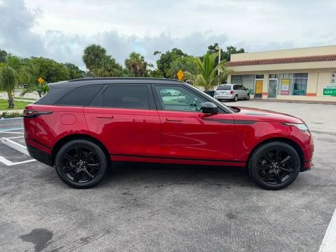 Used 2019 Land Rover Range Rover Velar R-Dynamic SE AWD/4WD image 4