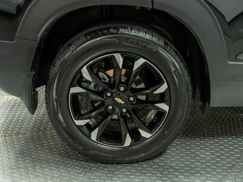 Certified 2023 Chevrolet TrailBlazer LT w/ Convenience Package FWD image 26