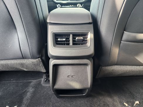 New 2026 Chevrolet Equinox EV LT image 17