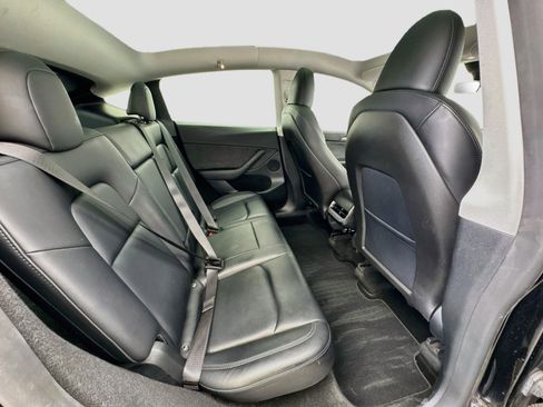 Used 2024 Tesla Model Y 2WD image 19