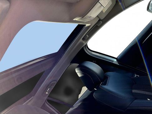 Certified 2025 MAZDA CX-50 AWD 2.5 S w/ Premium Package image 17