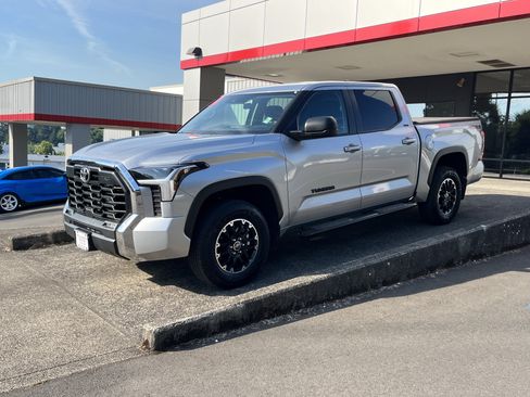 Used 2024 Toyota Tundra SR5 w/ TRD Off-Road Package AWD/4WD image 4