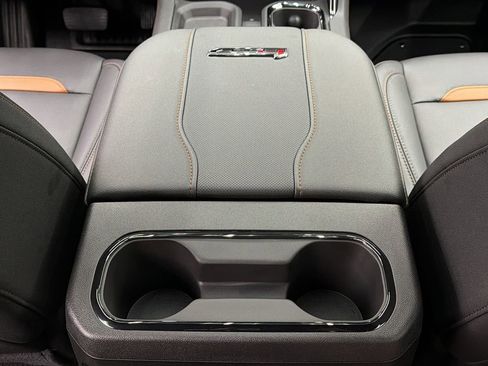 Used 2026 GMC Sierra 2500 AT4 w/ AT4 Premium Plus Package AWD/4WD image 38