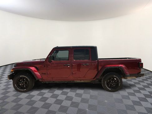 Used 2021 Jeep Gladiator Sport AWD/4WD image 2