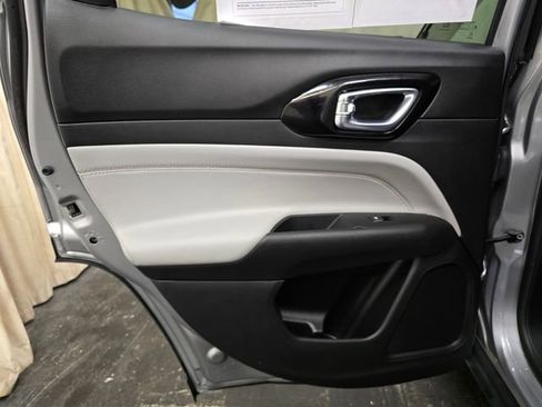 Used 2022 Jeep Compass Limited AWD/4WD image 22