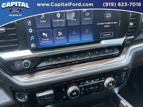 Used 2025 Chevrolet Silverado 1500 LT Trail Boss AWD/4WD image 26