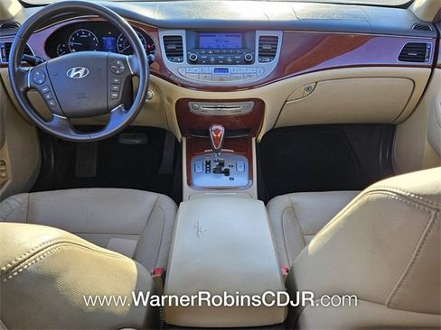 Used 2013 Hyundai Genesis 3.8 image 8