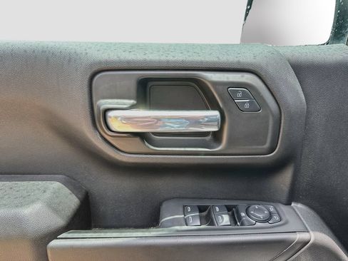 Used 2024 Chevrolet Silverado 1500 Custom w/ Turbomax Blackout Package AWD/4WD image 9