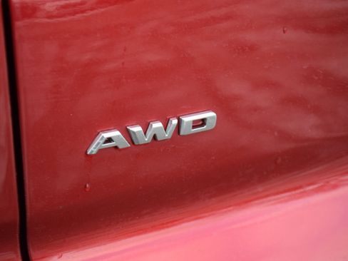 Used 2021 Cadillac XT4 Premium Luxury image 12