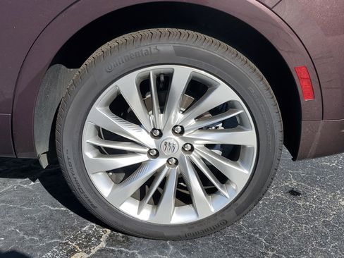 New 2025 Buick Envision Avenir image 7