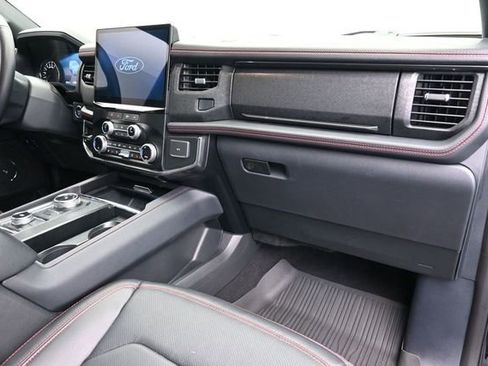 Used 2024 Ford Expedition Limited AWD/4WD image 40