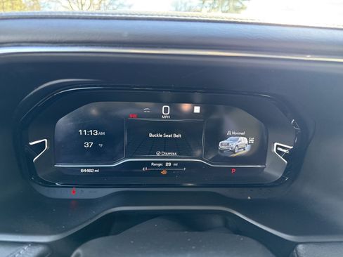 Used 2022 GMC Yukon Denali w/ Denali Premium Package image 16