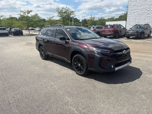 Certified 2024 Subaru Outback Limited AWD/4WD image 3