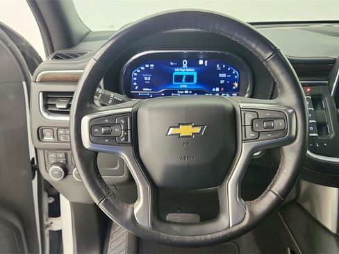 Used 2022 Chevrolet Suburban Premier image 19