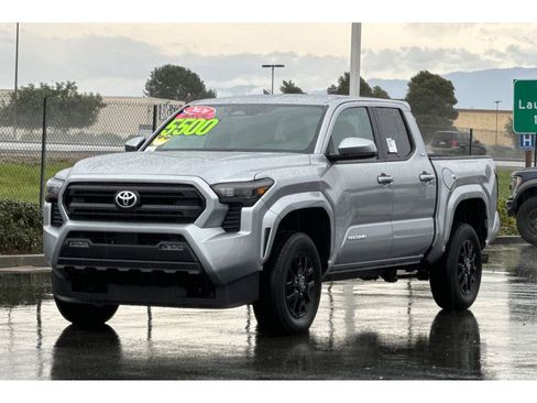 New 2026 Toyota Tacoma SR5 image 8