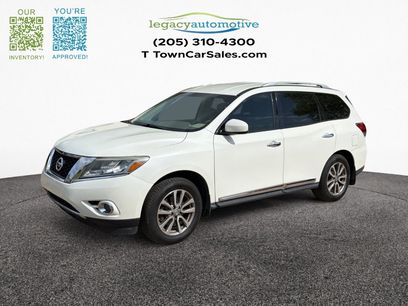 Used 2015 Nissan Pathfinder SL w/ Trailer Tow Package