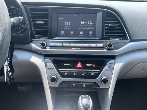 Used 2018 Hyundai Elantra SEL FWD image 14