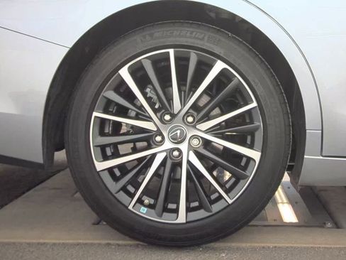 Used 2024 Lexus ES 350 w/ Premium Package image 12