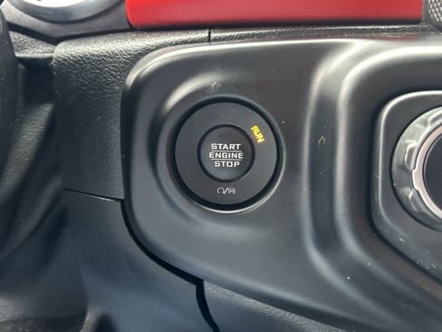 Used 2021 Jeep Gladiator Rubicon w/ Trailer Tow Package image 6