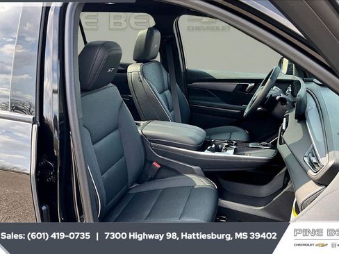 New 2026 Buick Enclave Sport Touring w/ Power Package FWD image 4