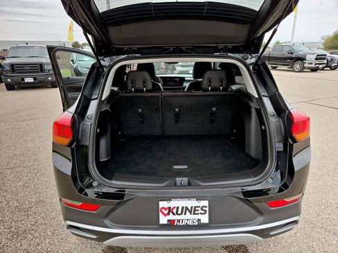Used 2025 Buick Encore GX Preferred AWD/4WD image 31