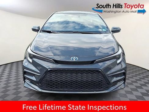 Used 2025 Toyota Corolla SE w/ Convenience Package FWD image 2