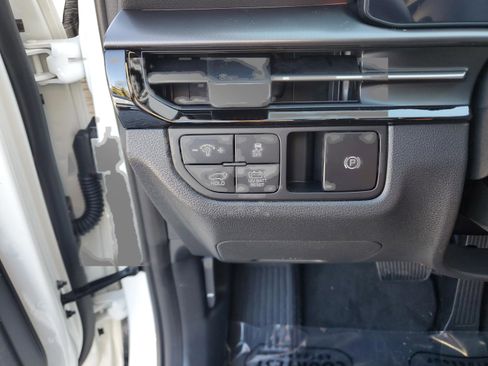 New 2026 Kia Sportage SX Prestige image 7