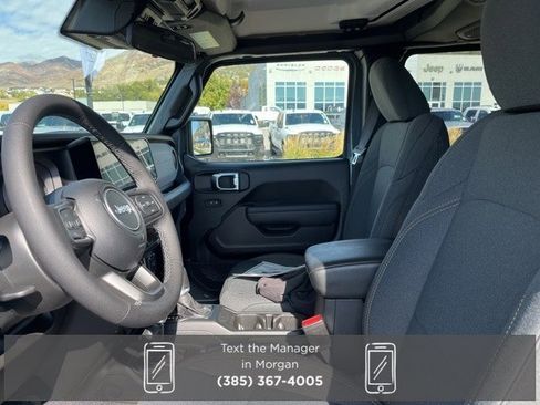 New 2025 Jeep Gladiator Sport image 12