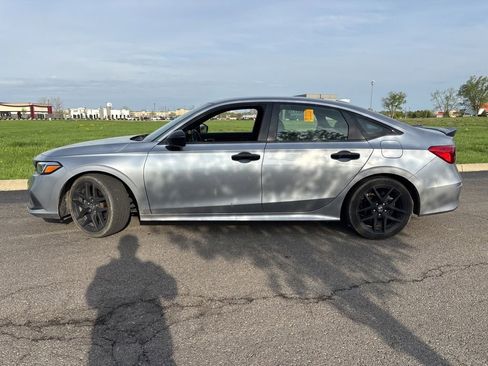 Used 2023 Honda Civic Sport image 6