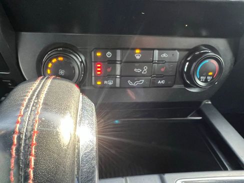 Used 2019 Ford F150 XLT w/ Equipment Group 302A Luxury image 34