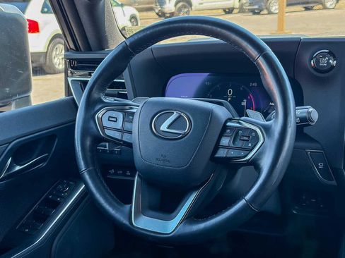 Used 2024 Lexus GX 550 w/ Accessory Package (Z1) AWD/4WD image 14