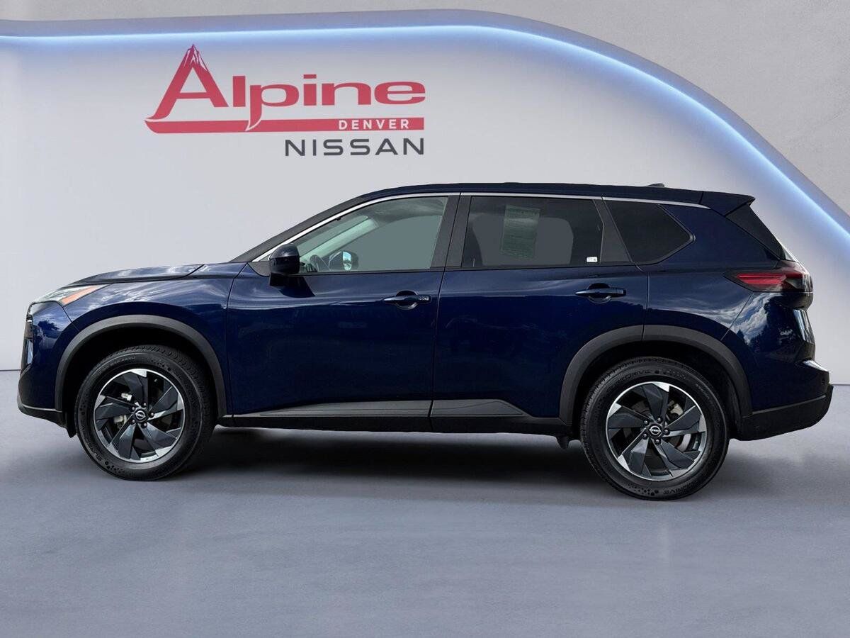 Certified 2025 Nissan Rogue SV AWD/4WD image 2