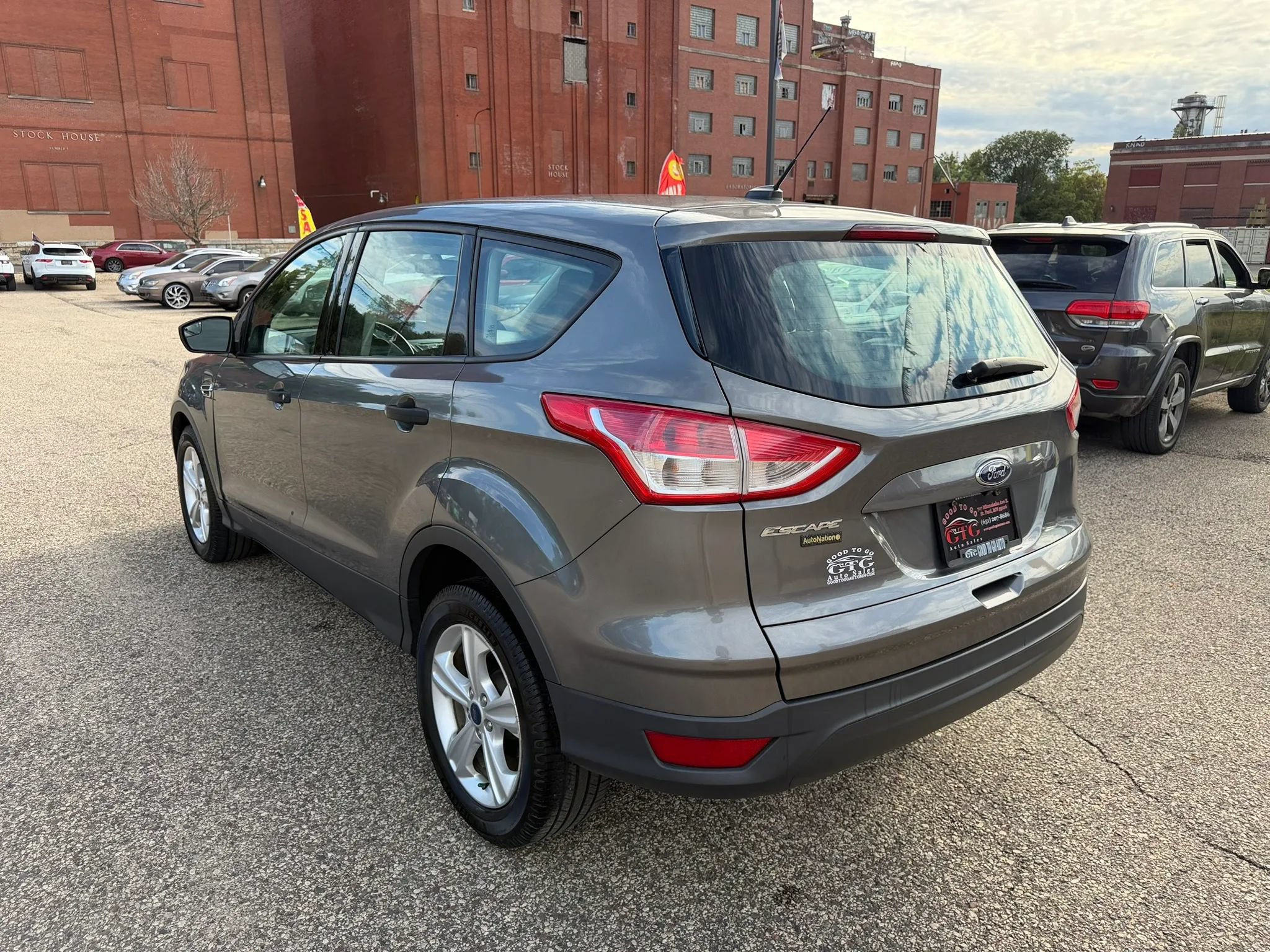 Used 2014 Ford Escape S FWD image 4