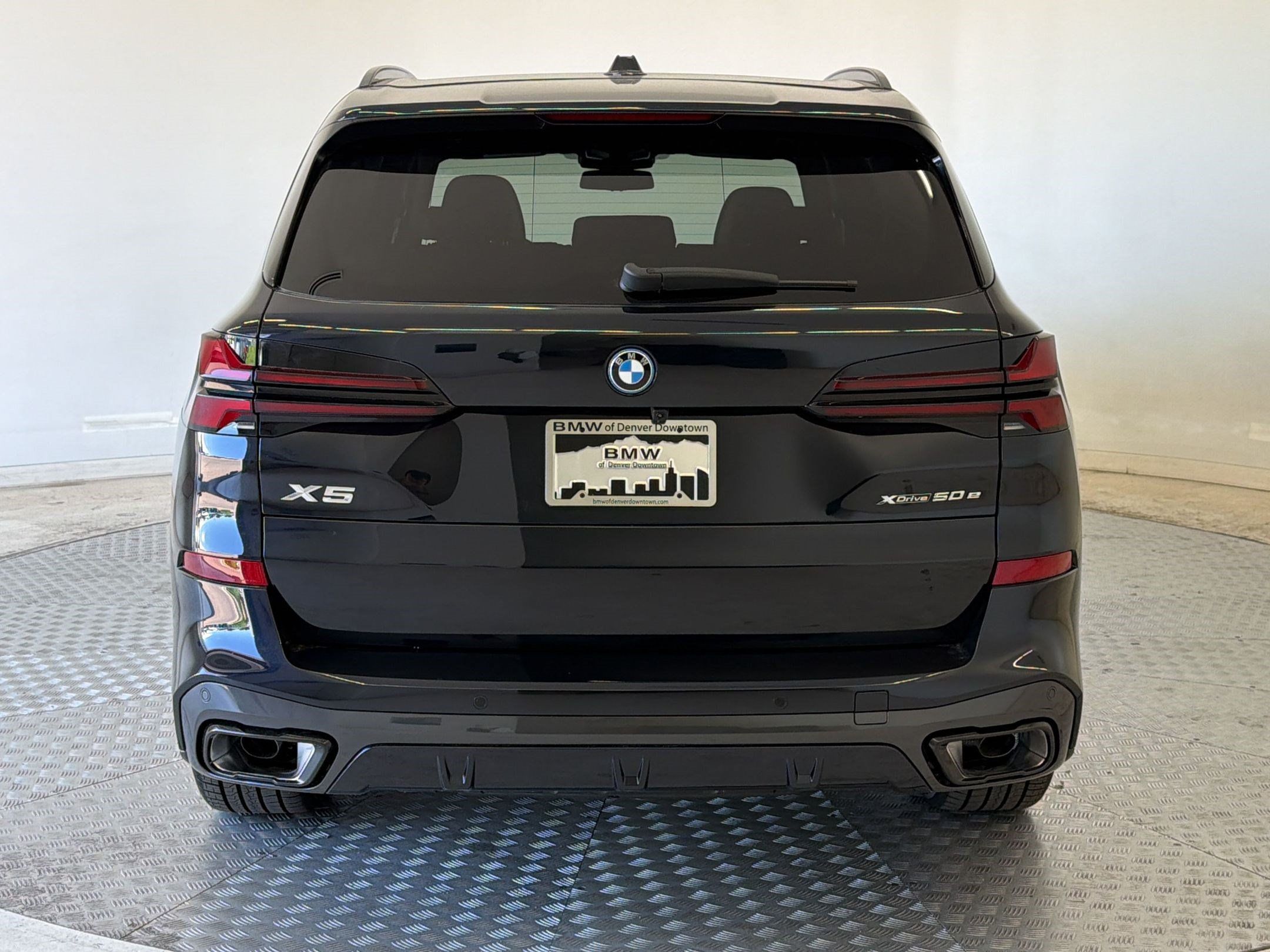 New 2026 BMW X5 xDrive50e w/ M Sport Package AWD/4WD image 10