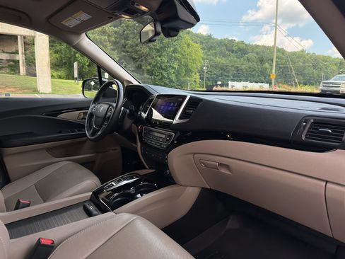 Used 2017 Honda Pilot Elite image 21