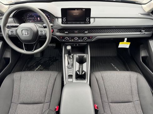 Certified 2025 Honda Accord SE image 11