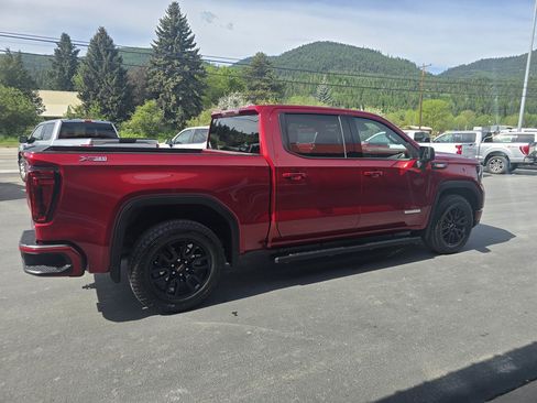 Used 2024 GMC Sierra 1500 Elevation w/ X31 Off-Road Package AWD/4WD image 4