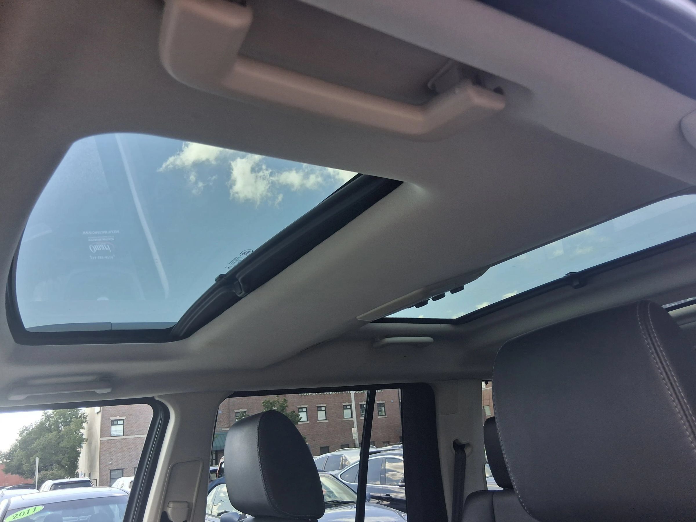 Used 2016 Land Rover LR4 HSE LUX AWD/4WD image 15