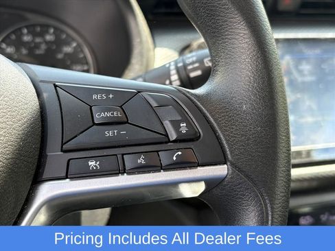 Used 2021 Nissan Kicks SV FWD image 13