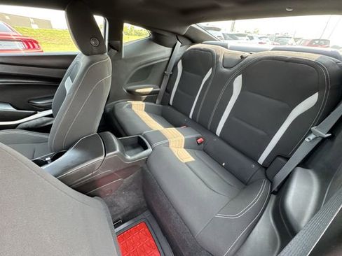 Used 2021 Chevrolet Camaro LT w/ Technology Package image 22