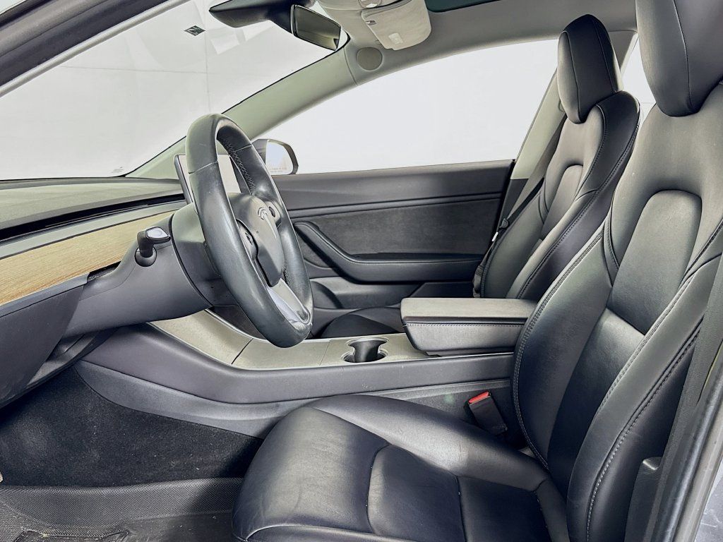 Used 2018 Tesla Model 3 Mid Range RWD image 11