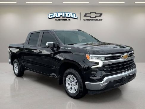 Used 2025 Chevrolet Silverado 1500 LT image 7