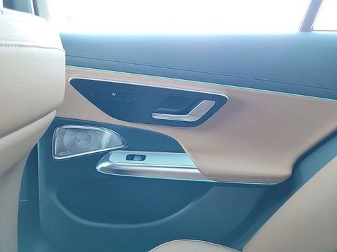 New 2025 Mercedes-Benz E 350 4MATIC Sedan image 18