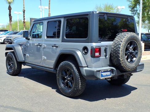 Used 2020 Jeep Wrangler Unlimited Sport AWD/4WD image 3