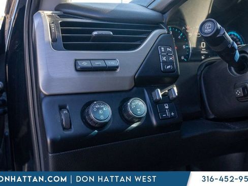 Used 2019 GMC Yukon Denali w/ Denali Ultimate Package AWD/4WD image 18