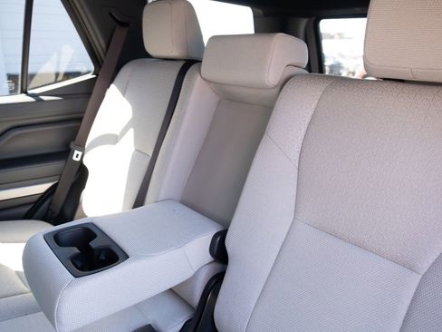 Used 2025 Toyota 4Runner SR5 AWD/4WD image 17