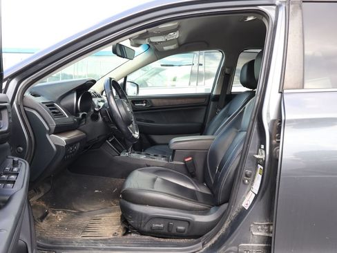 Used 2019 Subaru Outback 3.6R Limited AWD/4WD image 8