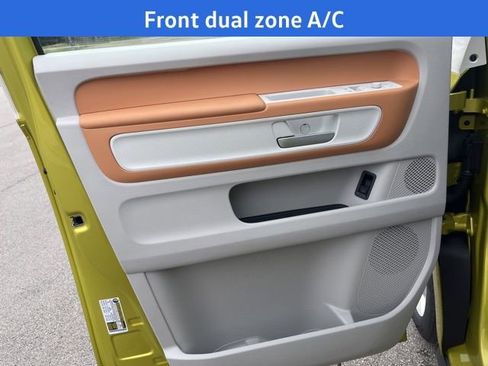 New 2025 Volkswagen ID. Buzz 1st Edition image 7