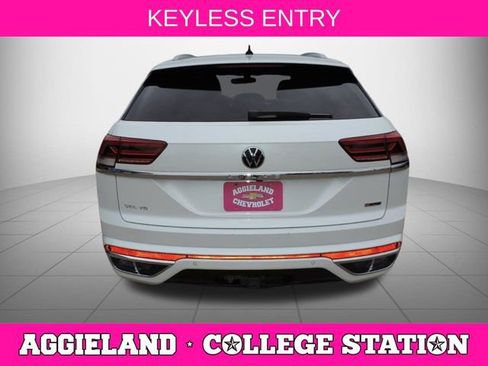 Used 2022 Volkswagen Atlas Cross Sport SEL Premium R-Line AWD/4WD image 6
